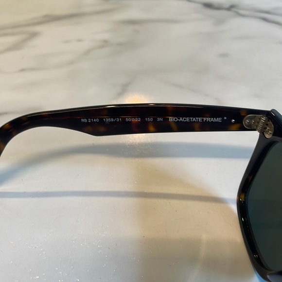 Ray Ban Wayfarer RB 2140 - Picture 3 of 5